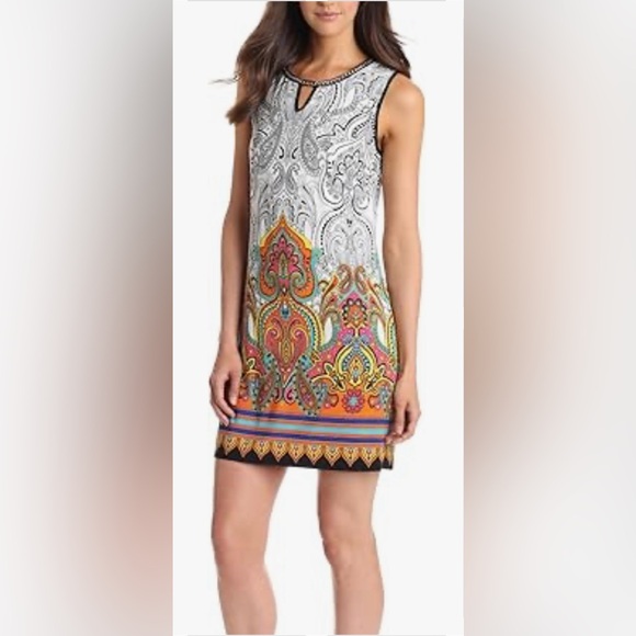 Sandra Darren Dresses & Skirts - Sandra Darren Paisley Boho Gold Neck Chain Pullover Dress Size 10